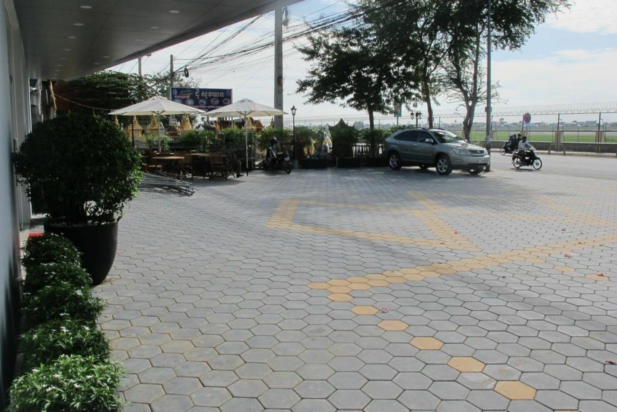 Golden Apple Hotel - Airport Phnom Penh Exterior foto